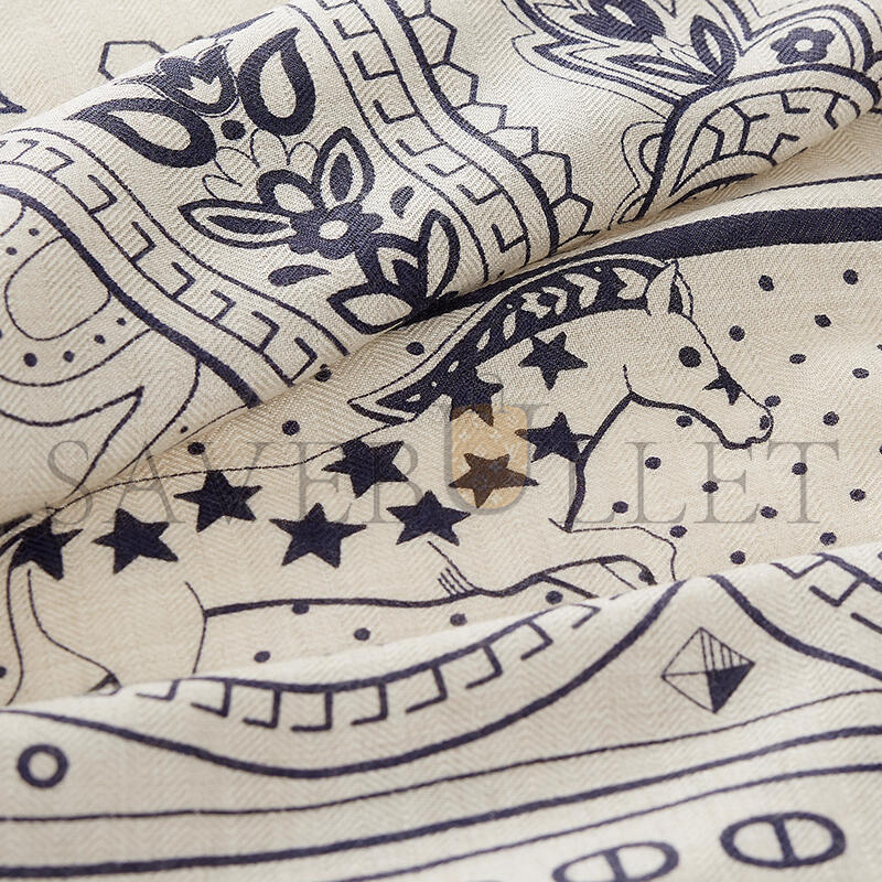 HERMES CHEVAL DE COEUR BANDANA SHAWL 140  H244259S 03